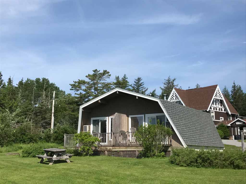 outside-of-chalet-at-silver-dart-lodge-in-baddeck